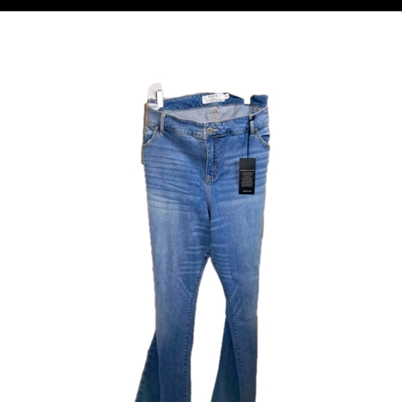 Torrid Slim Cut Boot Jeans Sz 26 - Picture 7 of 9